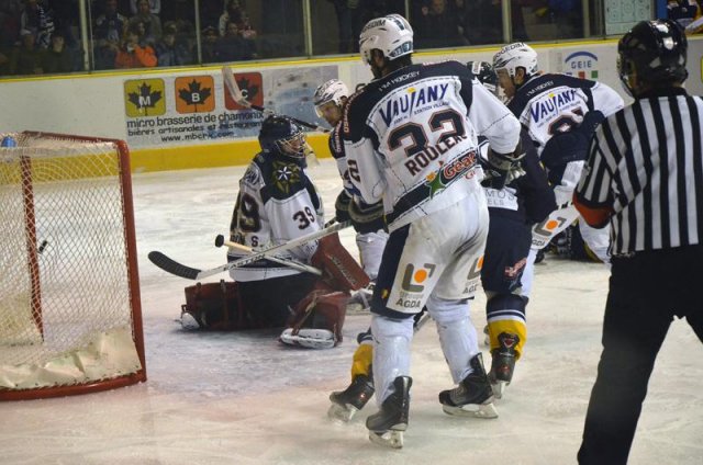 Photo hockey match Chamonix  - Grenoble  le 17/03/2012
