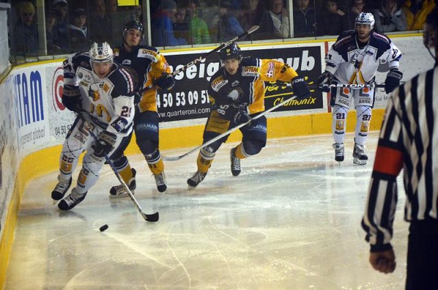 Photo hockey match Chamonix  - Grenoble  le 17/03/2012