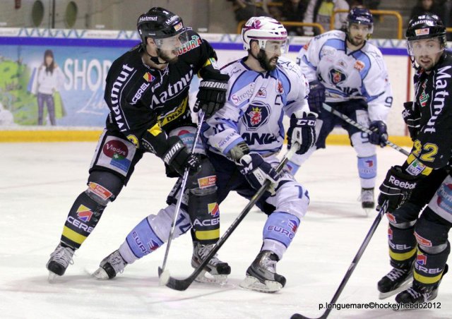 Photo hockey match Rouen - Angers  le 17/03/2012