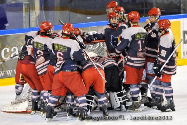 Photo hockey reportage  U18 élite : Amiens et Grenoble en finale