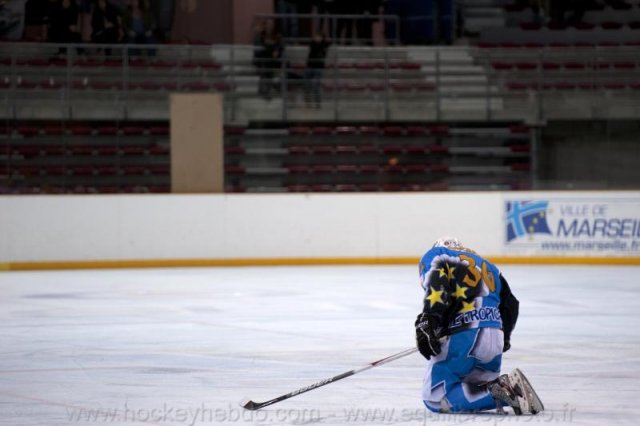 Photo hockey reportage Sous le signe du 3