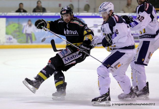 Photo hockey match Rouen - Grenoble  le 27/03/2012
