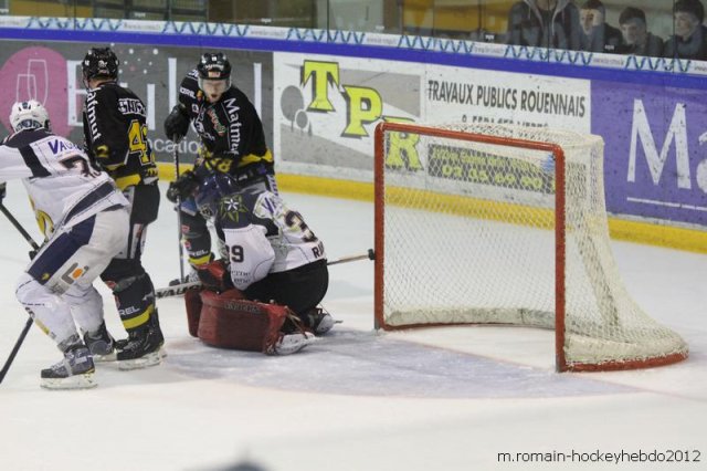 Photo hockey match Rouen - Grenoble  le 27/03/2012