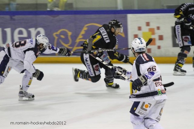 Photo hockey match Rouen - Grenoble  le 27/03/2012