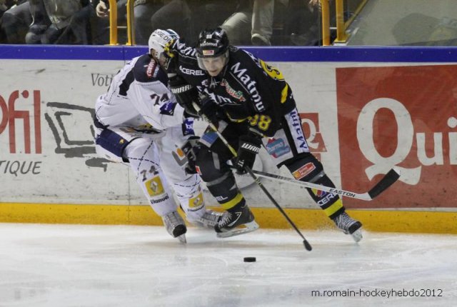 Photo hockey match Rouen - Grenoble  le 27/03/2012