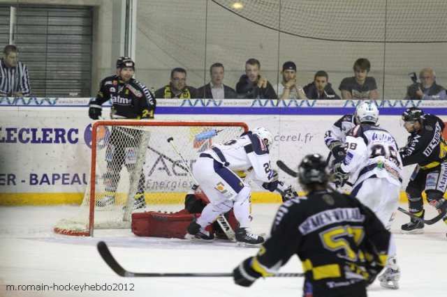 Photo hockey match Rouen - Grenoble  le 27/03/2012