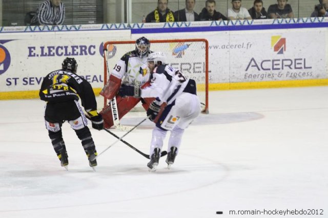 Photo hockey match Rouen - Grenoble  le 27/03/2012