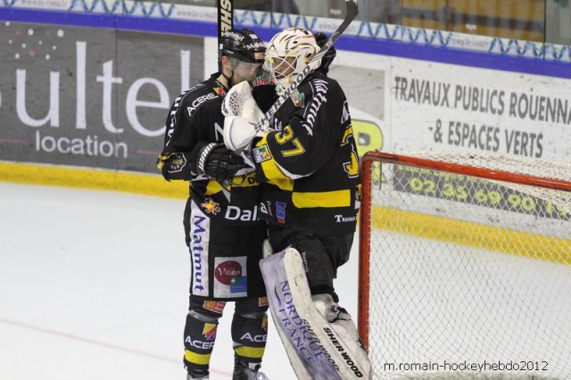 Photo hockey match Rouen - Grenoble  le 28/03/2012