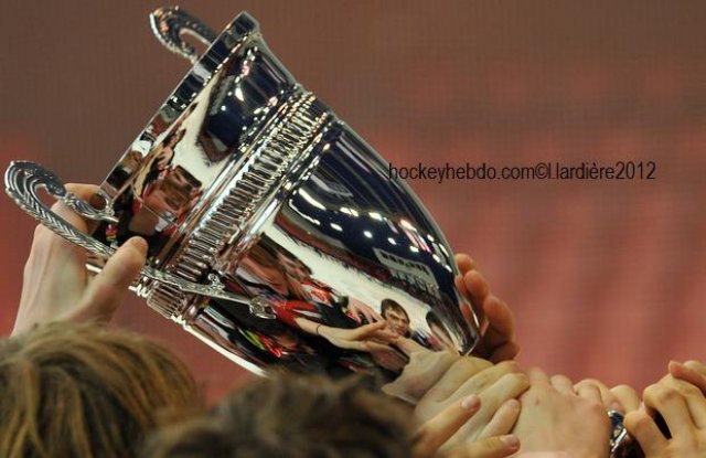 Photo hockey reportage U18 elite :  Amiens Champion ! 