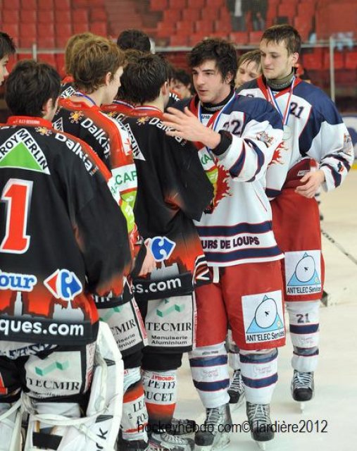 Photo hockey reportage U18 elite :  Amiens Champion ! 