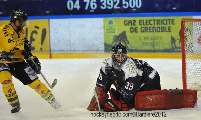 Photo hockey match Grenoble  - Rouen le 30/03/2012