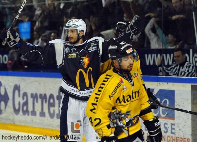 Photo hockey match Grenoble  - Rouen le 30/03/2012