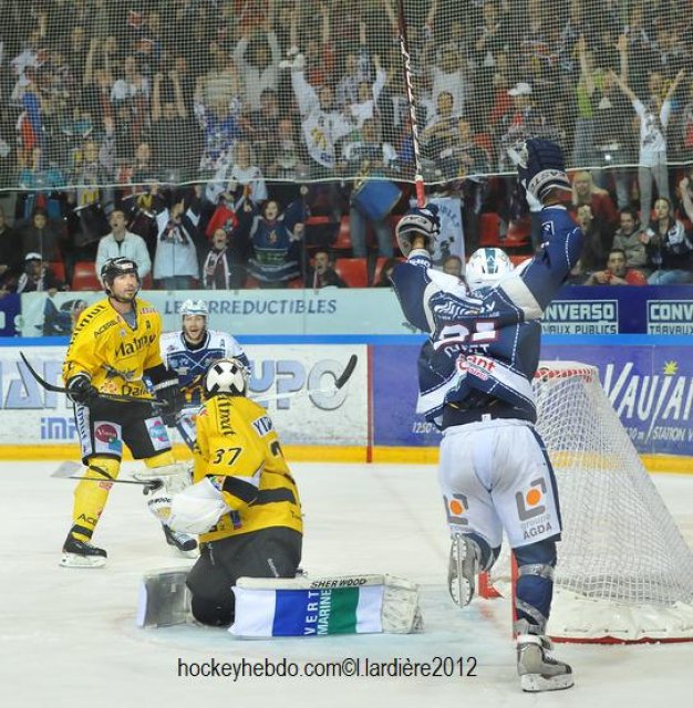 Photo hockey match Grenoble  - Rouen le 30/03/2012