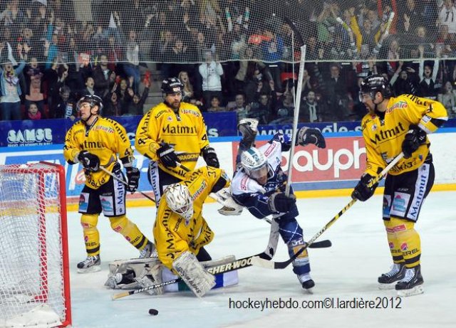Photo hockey match Grenoble  - Rouen le 31/03/2012
