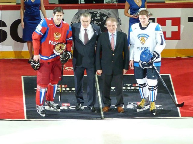 Photo hockey album Mondial 12 - Russie VS Finlande