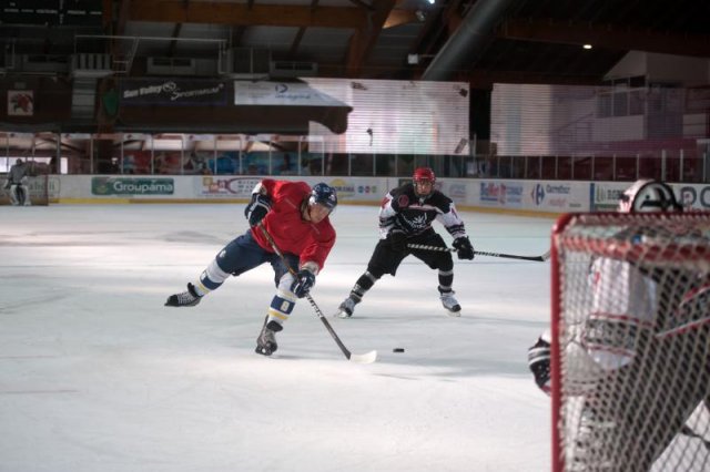 Photo hockey reportage D3 : Les Marseillais au vert.