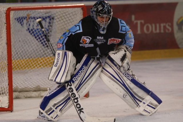 Photo hockey match Tours  - Clermont-Ferrand le 22/09/2012