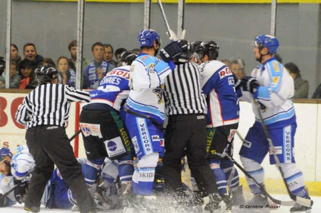Photo hockey match Caen  - Villard-de-Lans le 22/09/2012
