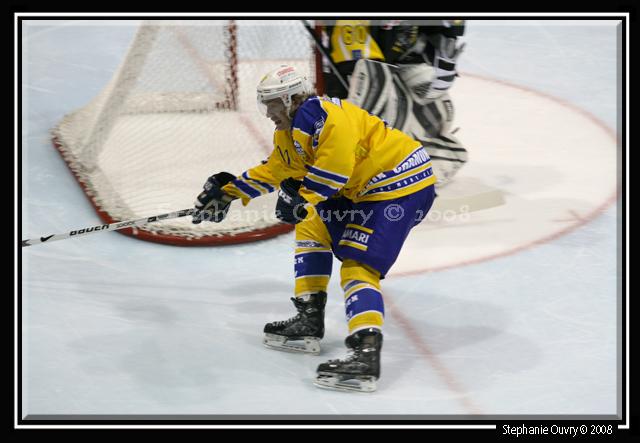 Rouen 9 - 3 Chamonix 
