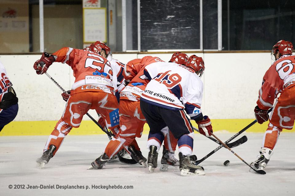 Valence 5 - 1 Evry 