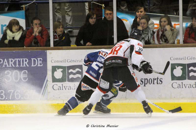 Caen  2 - 6 Angers 