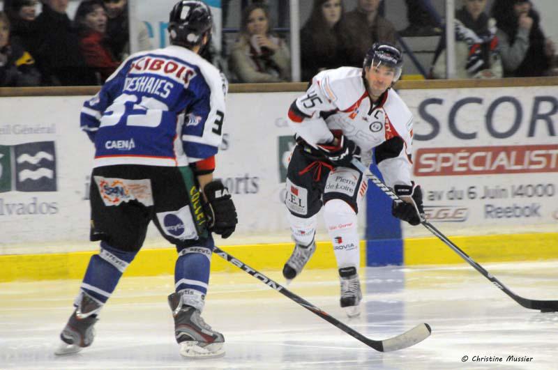 Caen  2 - 6 Angers 