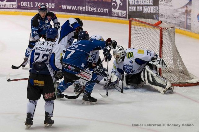 Photo hockey match Nantes - Compiègne le 27/10/2012