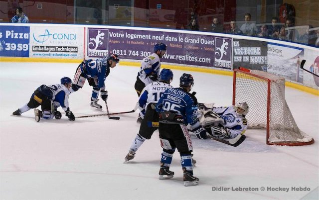 Photo hockey match Nantes - Compiègne le 27/10/2012