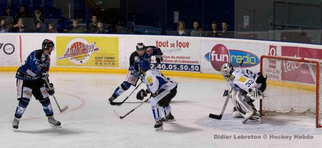 Photo hockey match Nantes - Compiègne le 27/10/2012