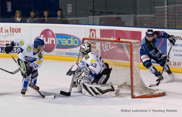 Photo hockey match Nantes - Compiègne le 27/10/2012