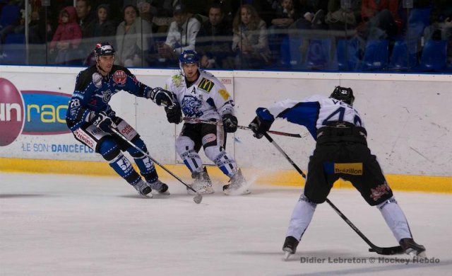 Photo hockey match Nantes - Compiègne le 27/10/2012