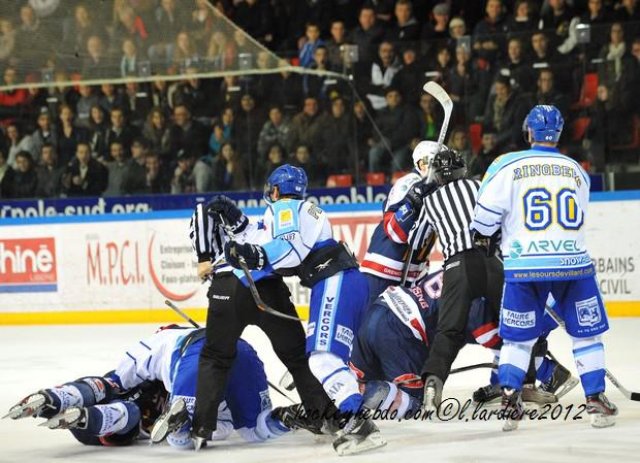 Photo hockey match Grenoble  - Villard-de-Lans le 16/11/2012