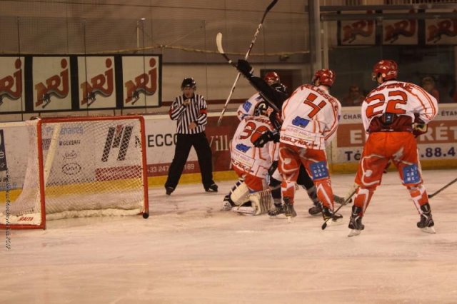 Photo hockey match Tours  - Valence le 17/11/2012