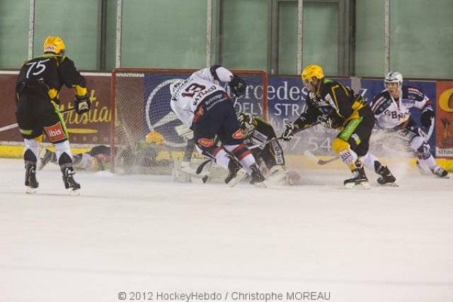 Photo hockey match Strasbourg  - Grenoble  le 18/11/2012