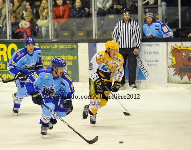Villard-de-Lans 4 - 1 Strasbourg 
