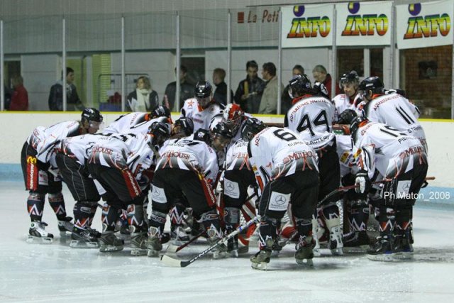 Photo hockey reportage Clermont fait de la résistance