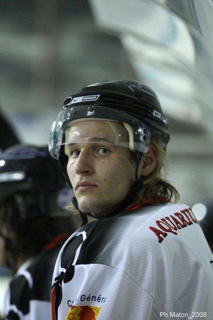 Photo hockey reportage Clermont fait de la résistance