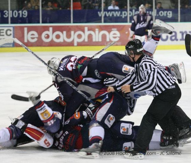 Photo hockey match Grenoble  - Morzine-Avoriaz le 15/11/2008