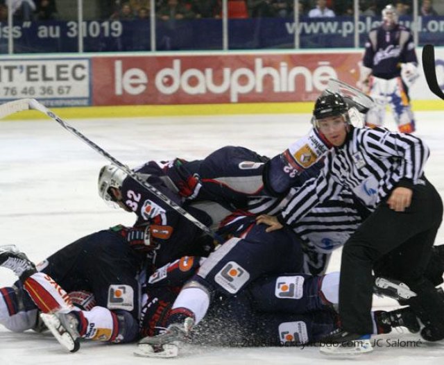 Photo hockey match Grenoble  - Morzine-Avoriaz le 15/11/2008