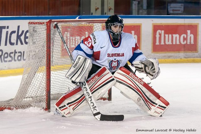 Photo hockey reportage EIHC : Slovénie-Lettonie  EN ATTENTE