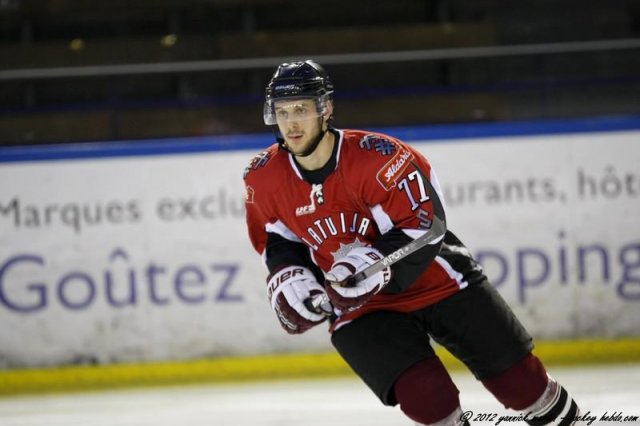 Photo hockey reportage EIHC : Slovénie-Lettonie  EN ATTENTE
