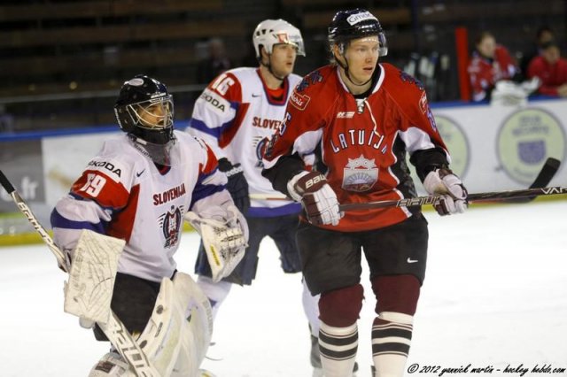 Photo hockey reportage EIHC : Slovénie-Lettonie  EN ATTENTE