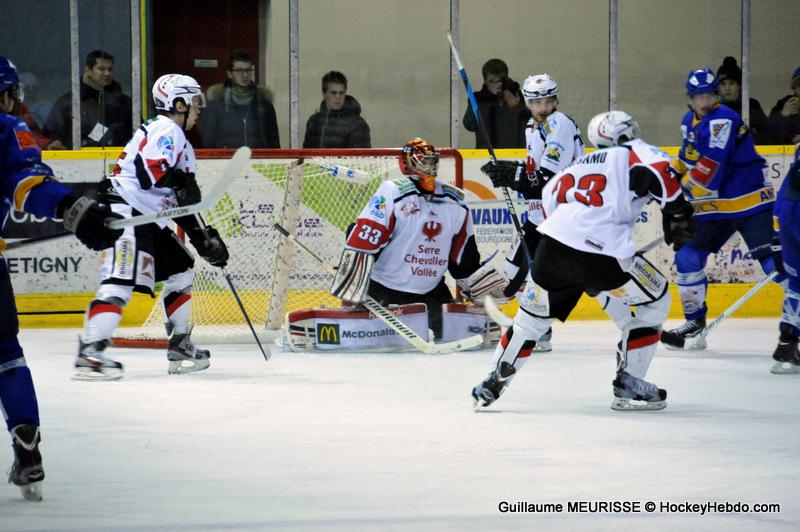 Dijon  2 - 5 Briançon 