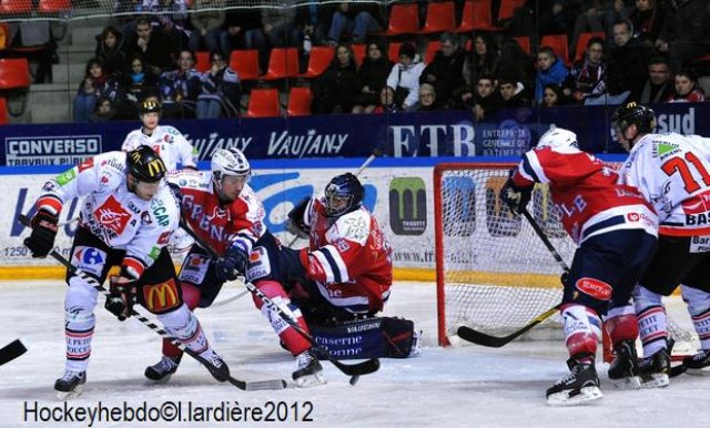 Photo hockey match Grenoble  - Amiens  le 19/12/2012