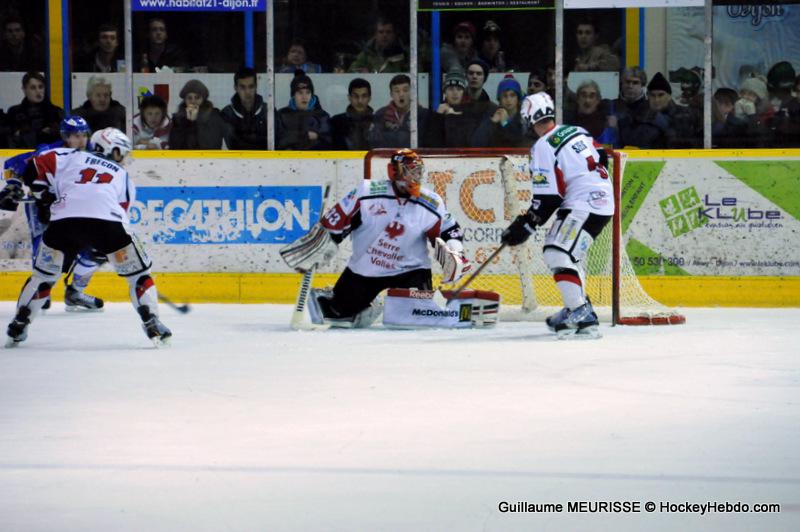 Dijon  2 - 5 Briançon 