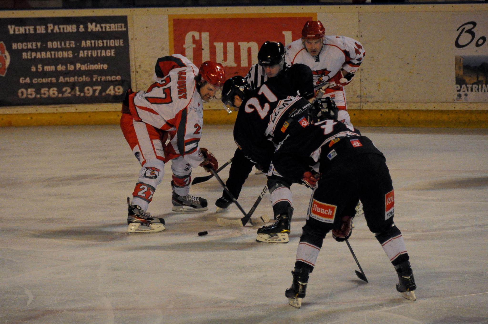 Bordeaux 7 - 3 Courbevoie 