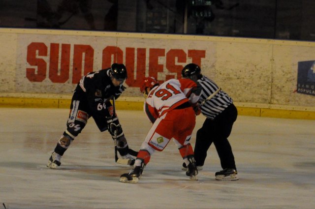 Photo hockey match Bordeaux - Courbevoie  le 22/12/2012