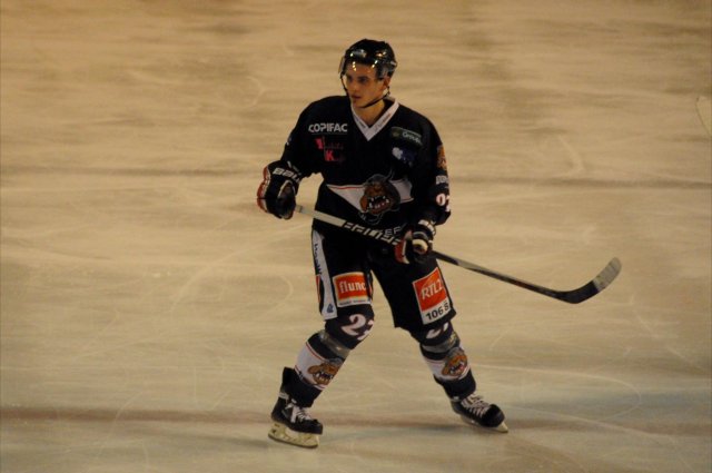 Photo hockey match Bordeaux - Courbevoie  le 22/12/2012