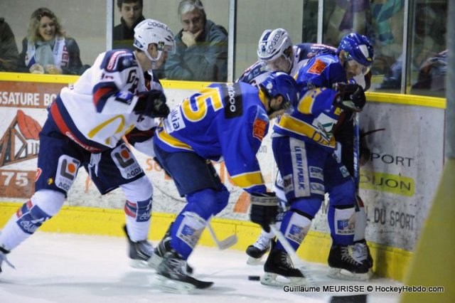 Photo hockey match Dijon  - Grenoble  le 22/12/2012