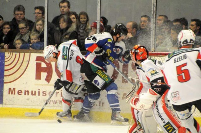 Photo hockey match Caen  - Briançon  le 29/12/2012